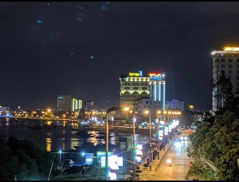 Riverview Homestay دونغ هوي الغرفة الصورة